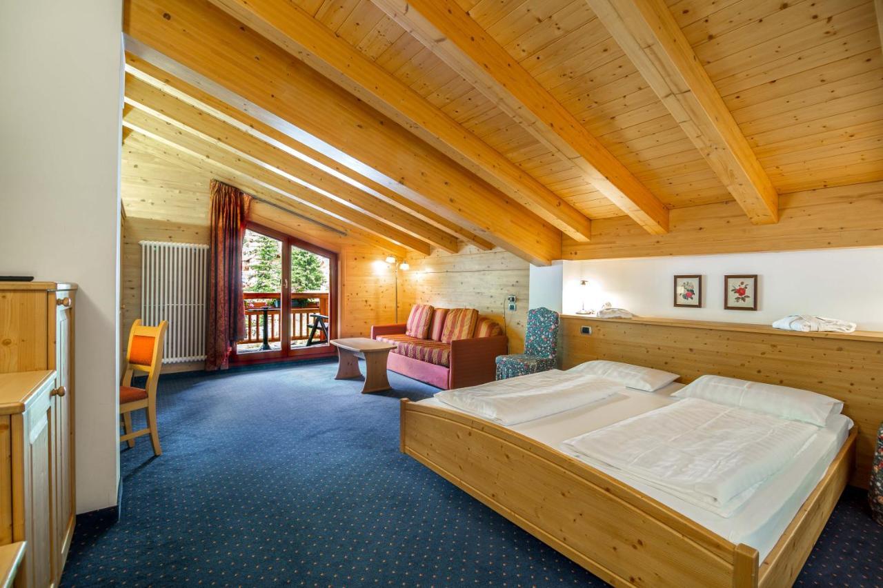 Hotel Salvan Campitello di Fassa Exteriör bild